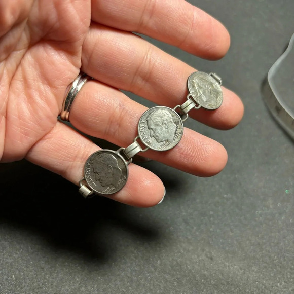 Sterling Silver 900 and 90 Percent Silver Dime 7 Inch Bracelet 19 Grams - Picture 6 of 8